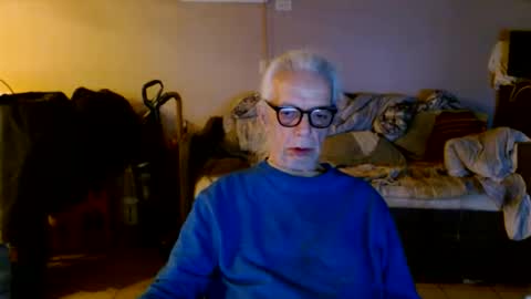 Snapshot of tom112292014 chatting on 03-27-26, 01:00 tom112292014 online show from 03-27-26, 01:00