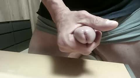 tom11526261 online show from 05-13-26, 09:44