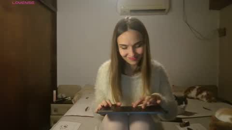 Flor online show from 06-27-26, 02:27