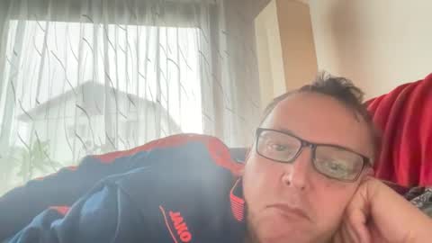 Snapshot of tom6644 chatting on 12-21-24, 02:15 Tom online show from 12-21-24, 02:15