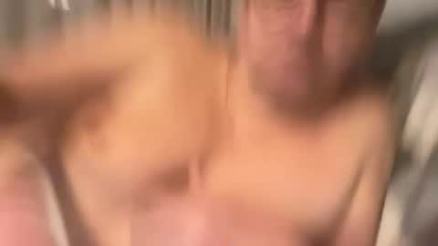 Snapshot of tom6644 chatting on 03-07-26, 08:00 Tom online show from 03-07-26, 08:00