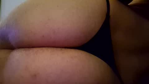 Snapshot of tom873828 chatting on 10-26-25, 09:53 tom873828 online show from 10-26-25, 09:53