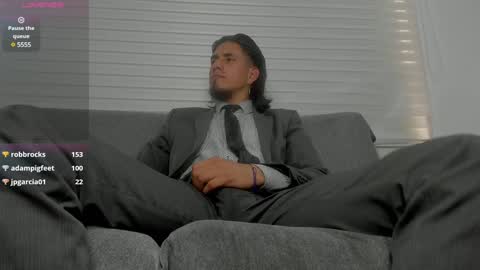 Snapshot of tom_blunt96 chatting on 12-14-24, 04:31 TOM online show from 12-14-24, 04:31