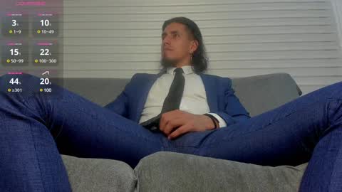 Snapshot of tom_blunt96 chatting on 12-18-24, 04:53 TOM online show from 12-18-24, 04:53