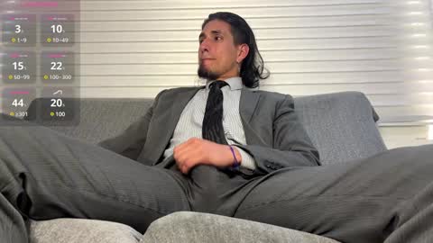 Snapshot of tom_blunt96 chatting on 01-02-25, 12:57 TOM online show from 01-02-25, 12:57