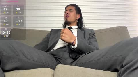 Snapshot of tom_blunt96 chatting on 01-04-25, 06:51 TOM online show from 01-04-25, 06:51