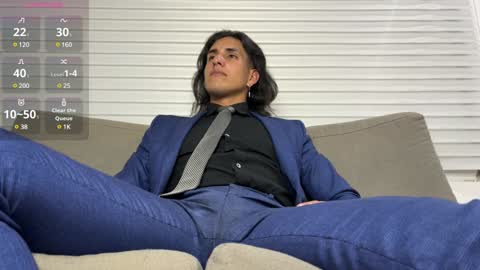 Snapshot of tom_blunt96 chatting on 01-20-25, 01:07 TOM online show from 01-20-25, 01:07