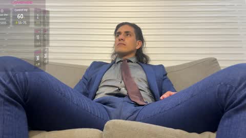 Snapshot of tom_blunt96 chatting on 01-31-25, 10:42 TOM online show from 01-31-25, 10:42