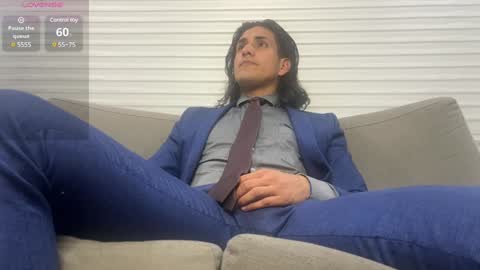 Snapshot of tom_blunt96 chatting on 02-01-25, 03:41 TOM online show from 02-01-25, 03:41