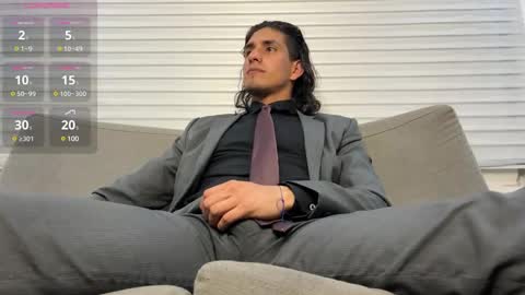 Snapshot of tom_blunt96 chatting on 02-12-25, 12:37 TOM online show from 02-12-25, 12:37