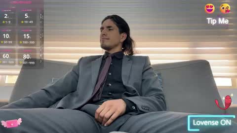 Snapshot of tom_blunt96 chatting on 02-18-25, 12:17 TOM online show from 02-18-25, 12:17