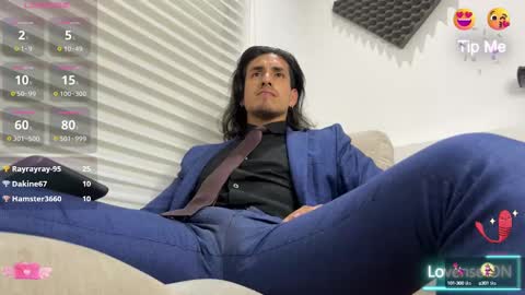 Snapshot of tom_blunt96 chatting on 02-22-25, 02:28 TOM online show from 02-22-25, 02:28