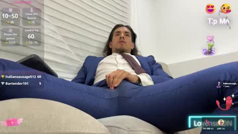 Snapshot of tom_blunt96 chatting on 02-27-25, 05:45 TOM online show from 02-27-25, 05:45