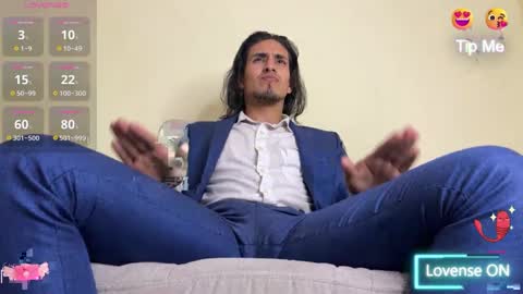 Snapshot of tom_blunt96 chatting on 03-07-25, 09:27 TOM online show from 03-07-25, 09:27