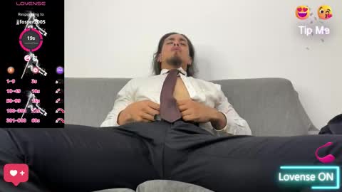 Snapshot of tom_blunt96 chatting on 09-15-25, 08:31 TOM online show from 09-15-25, 08:31