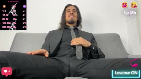 Snapshot of tom_blunt96 chatting on 10-23-25, 11:03 TOM online show from 10-23-25, 11:03