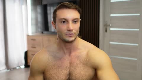 Tom online show from 09-27-25, 07:02