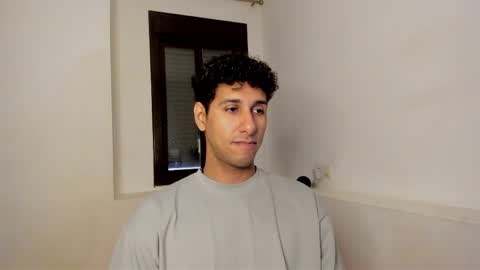 Snapshot of tom_mars chatting on 04-08-26, 12:49 Tom online show from 04-08-26, 12:49