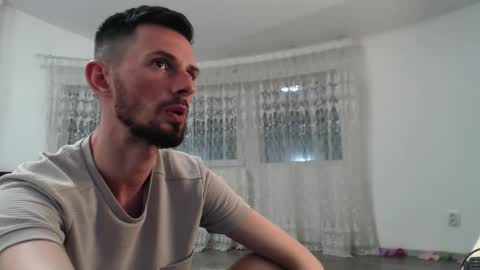 Snapshot of tom_michaelx chatting on 10-02-25, 05:31 tom_michaelx online show from 10-02-25, 05:31