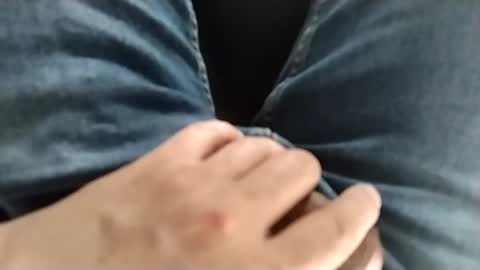 Tomas online show from 12-14-24, 04:09