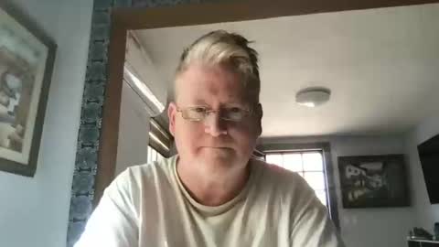 Hola online show from 02-14-25, 09:43