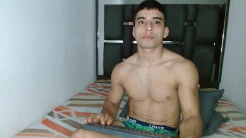 tomaz_18 online show from 03-26-26, 12:28