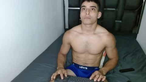 tomaz_18 online show from 04-03-26, 11:47