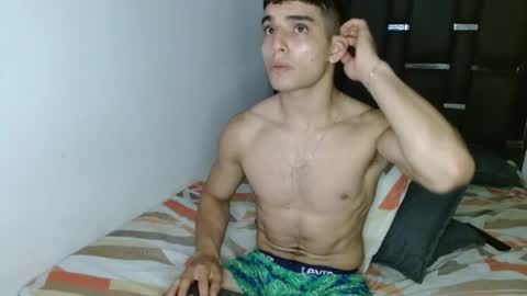 tomaz_18 online show from 04-15-26, 09:04
