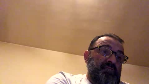 Snapshot of tomcop11111 chatting on 10-16-25, 12:11 tomcop11111 online show from 10-16-25, 12:11