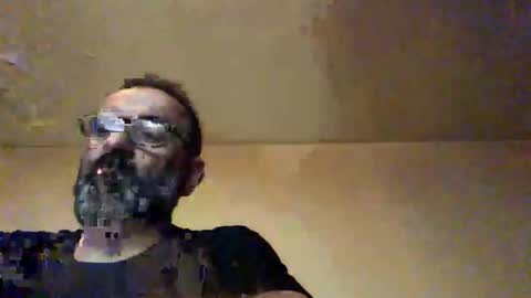 Snapshot of tomcop11111 chatting on 11-27-25, 04:58 tomcop11111 online show from 11-27-25, 04:58