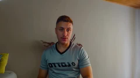 Snapshot of tomdavisxl chatting on 10-07-25, 04:26 tomDavisXl online show from 10-07-25, 04:26