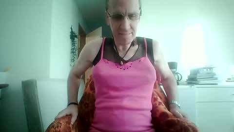 Snapshot of tomislav321 chatting on 04-08-26, 04:29 tomislav321 online show from 04-08-26, 04:29