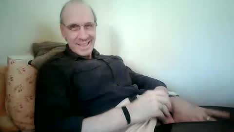 Snapshot of tomislav321 chatting on 04-17-26, 03:59 tomislav321 online show from 04-17-26, 03:59