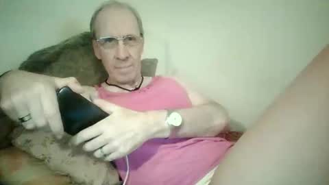 Snapshot of tomislav321 chatting on 05-10-26, 04:12 tomislav321 online show from 05-10-26, 04:12
