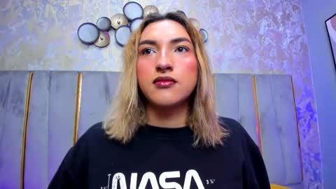   online show from 11-23-25, 12:05