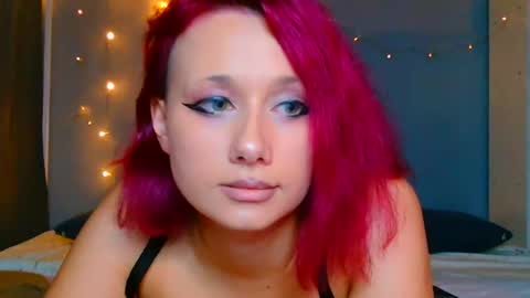 Galadriel online show from 12-25-24, 02:57