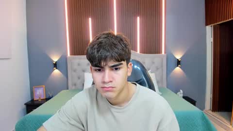 Tommy  online show from 09-10-25, 03:17