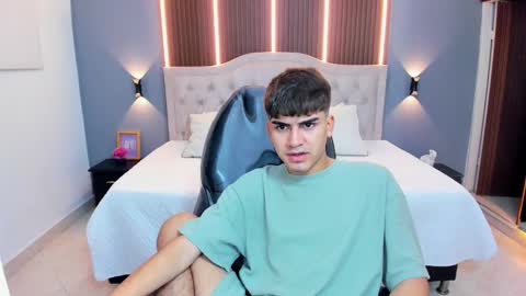 Tommy  online show from 02-08-26, 03:21