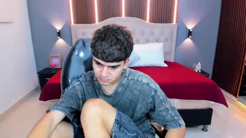 Tommy  online show from 06-19-26, 03:55