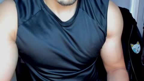Twitter BreddTommy IG tommy bredd online show from 06-18-26, 07:07