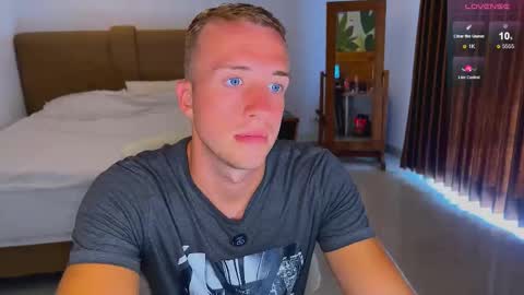 Tommy online show from 09-25-25, 12:36