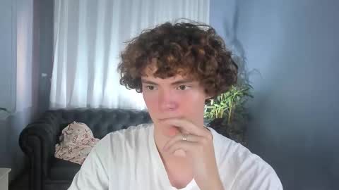 Snapshot of tommy_jamm chatting on 10-07-25, 11:29 Tommy online show from 10-07-25, 11:29