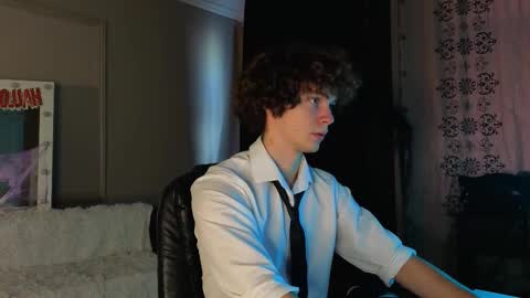 Snapshot of tommy_jamm chatting on 11-04-25, 09:19 Tommy online show from 11-04-25, 09:19