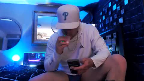 Snapshot of tommy_knuckles chatting on 04-19-26, 01:32 Tommy online show from 04-19-26, 01:32