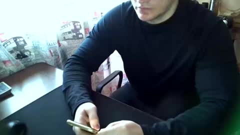 Tommi Li online show from 01-05-25, 08:32