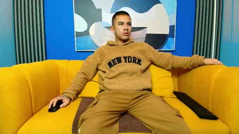 TOMMY  online show from 02-04-26, 12:33