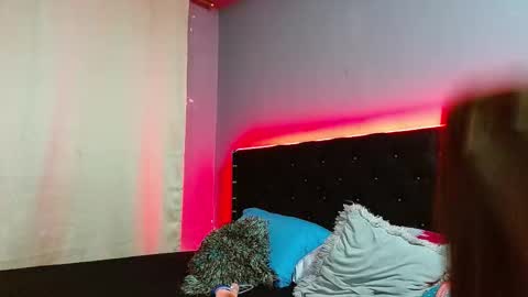 Snapshot of tommy_montana57935 chatting on 09-17-25, 01:07 tommy and merida online show from 09-17-25, 01:07