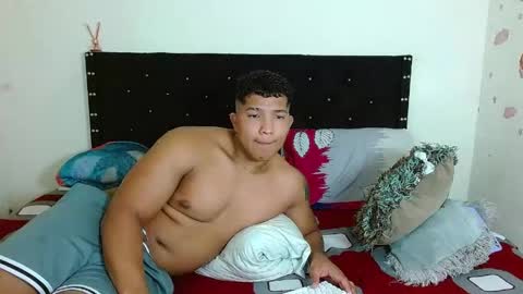 Snapshot of tommy_montana57935 chatting on 04-14-26, 03:45 tommy and merida online show from 04-14-26, 03:45
