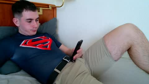 Snapshot of tommy_rafs chatting on 03-31-26, 04:40 Thomas online show from 03-31-26, 04:40