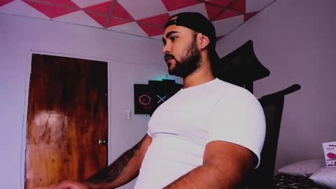 tommy_sccott online show from 02-19-25, 03:06